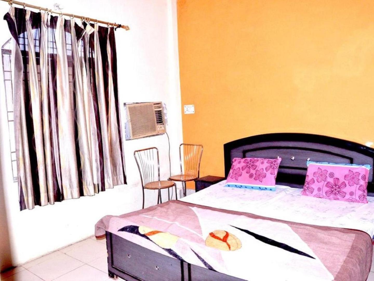 מטורה Abhiraj Guest House מראה חיצוני תמונה