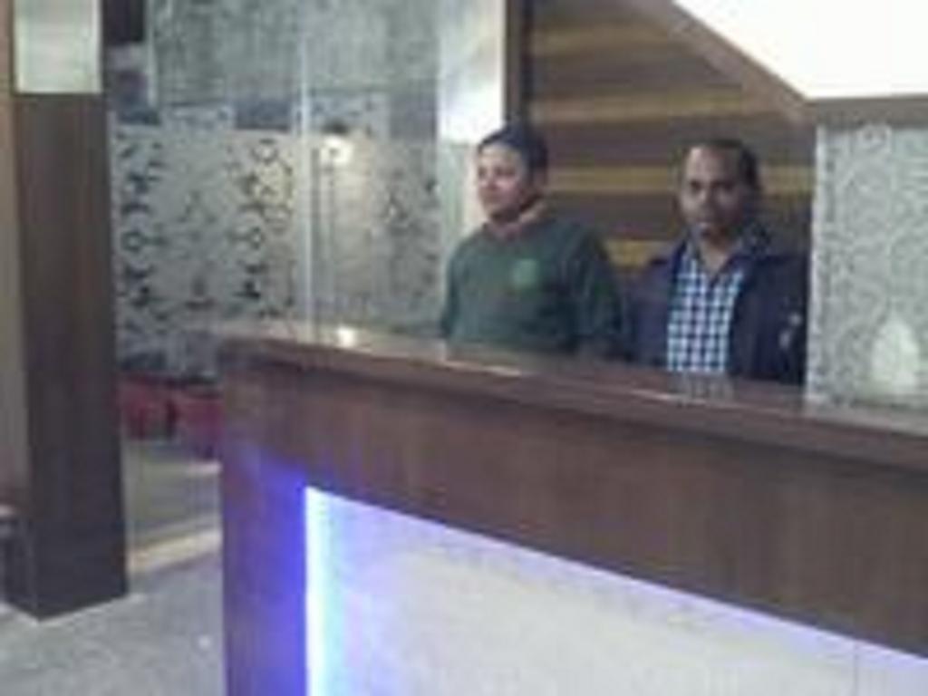 מטורה Abhiraj Guest House מראה חיצוני תמונה